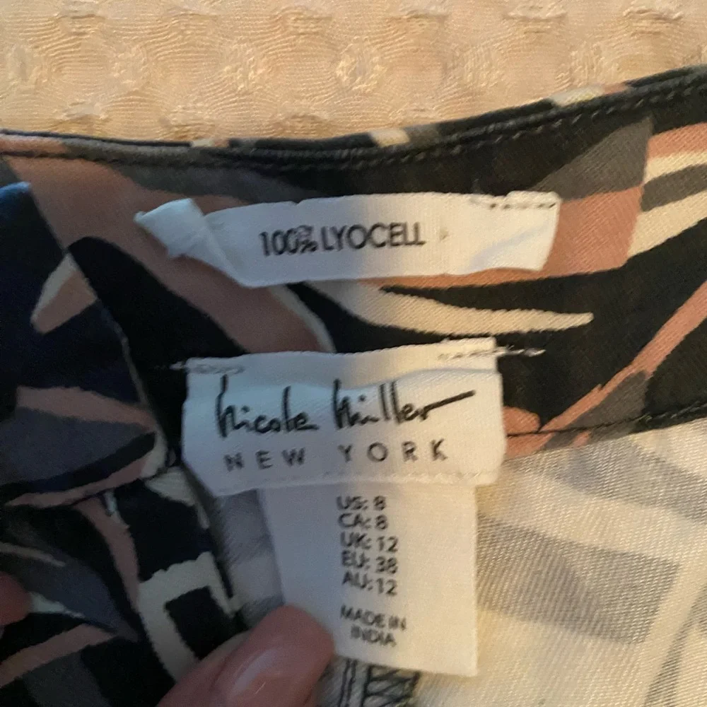 Nicole Miller New York Leaf Print Pants - Picture 12 of 14